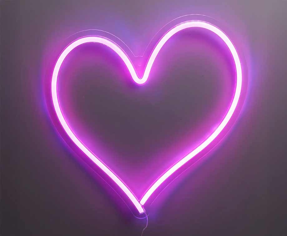 Neon Hart Wandlamp