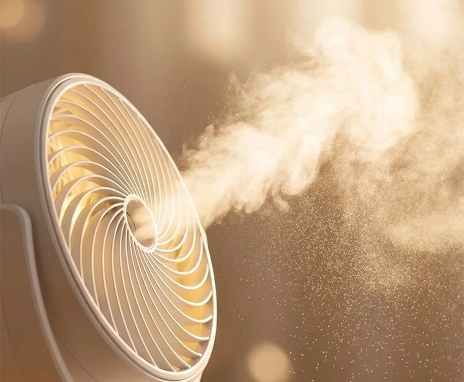 Oplaadbare Ventilator Met Verkoelende Mist En Sfeerlicht