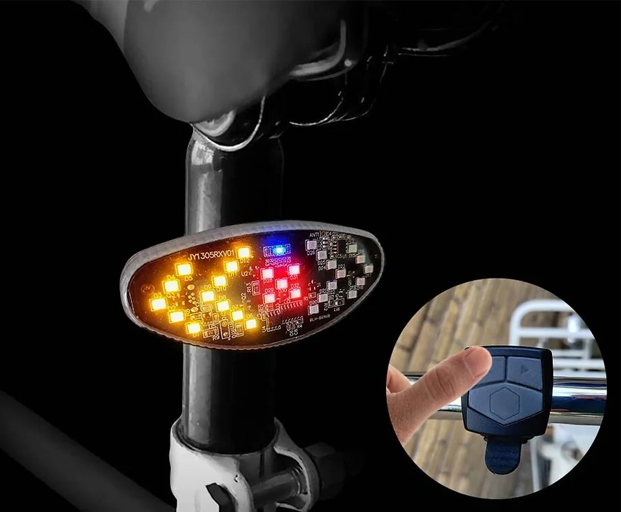Fiets Achterlicht Met Richtingaanwijzers - Veilig De Weg Op!