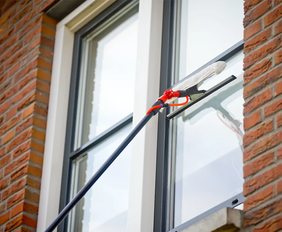 2-In-1 Raamwisser En Zeem Opzetstuk - Voor Telescopische Wasborstel!